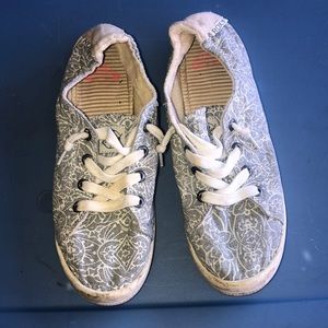 roxy shoes slightly worn